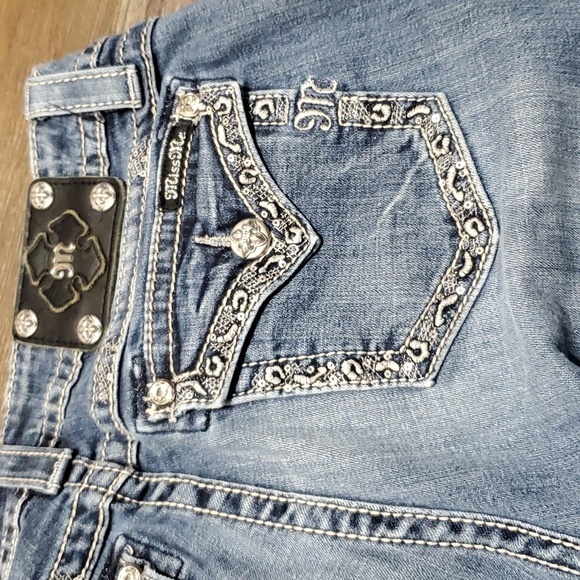 Miss me embellished pocket flap style silver denim medium wash signature boot - Picture 1 of 8